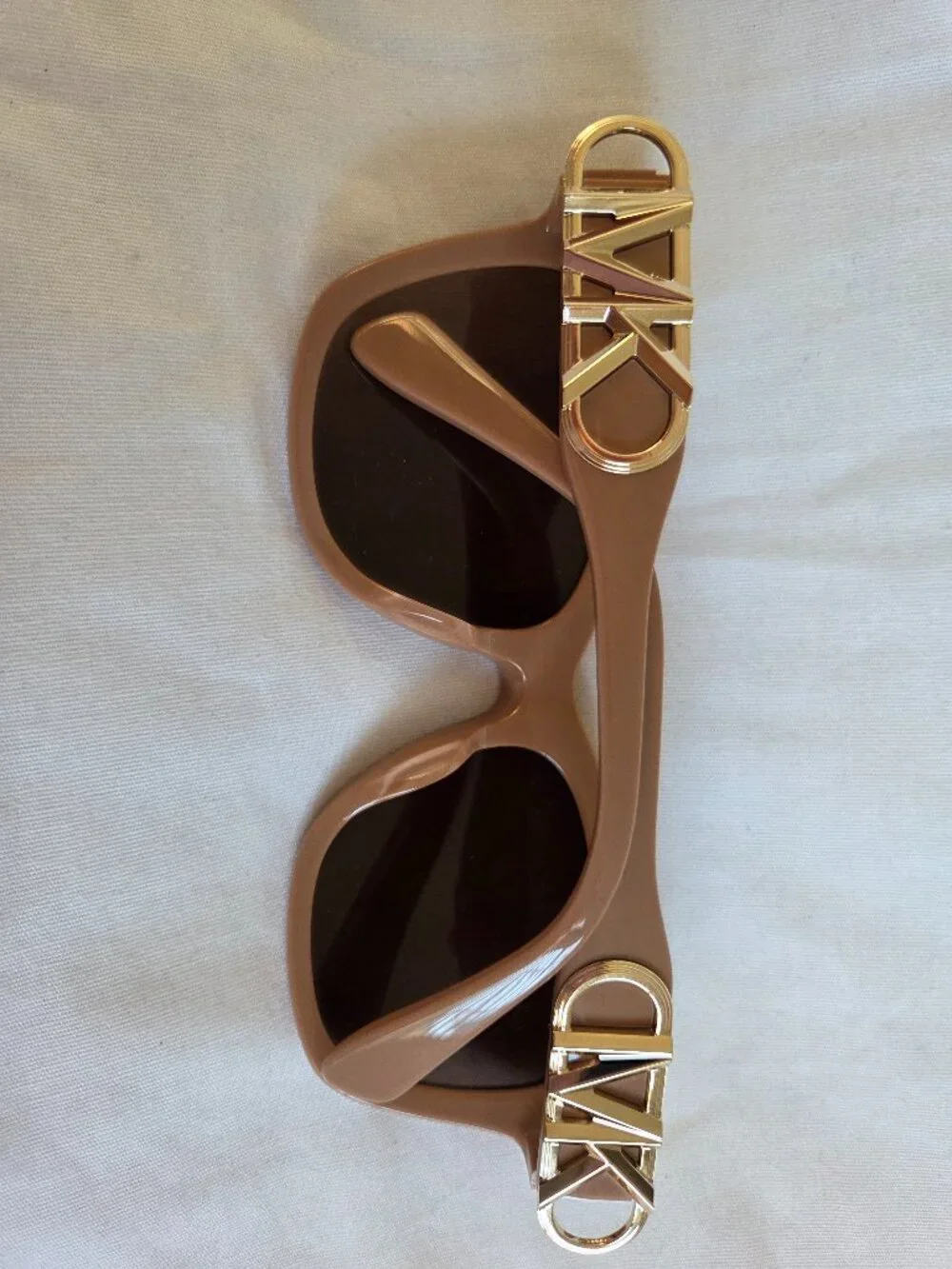 Michael Kors smoke free